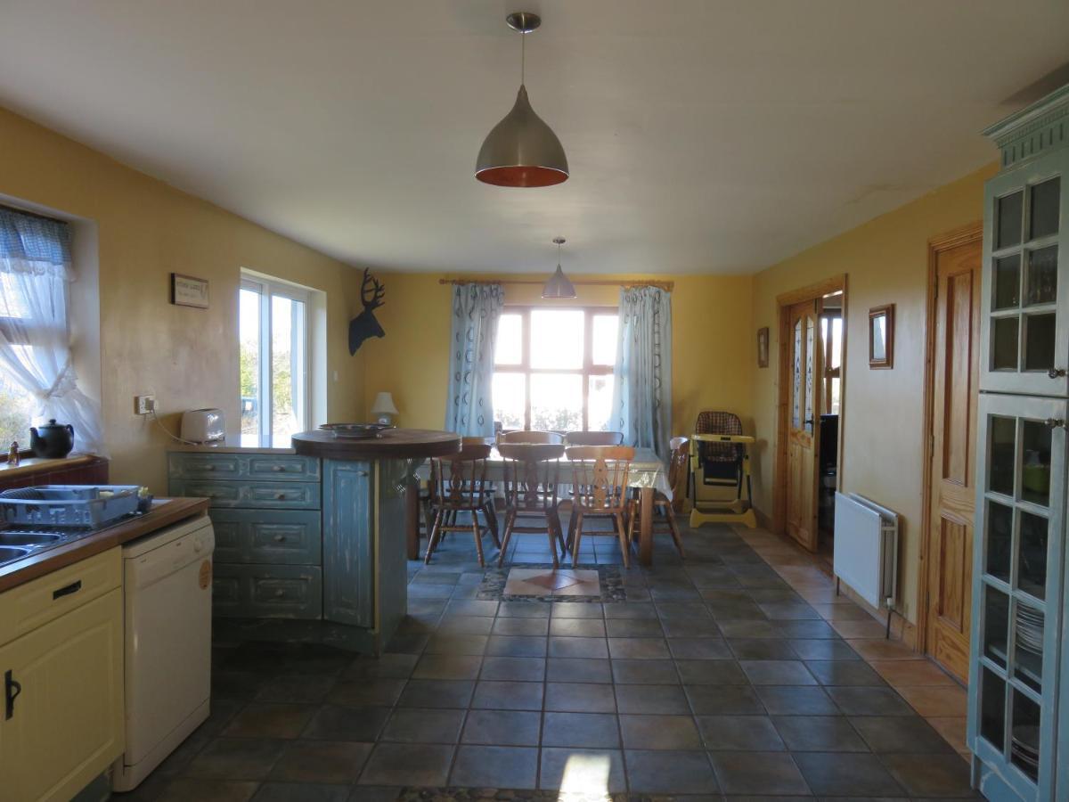 Villa Bunkhouse - Letterfrack Farm Esterno foto